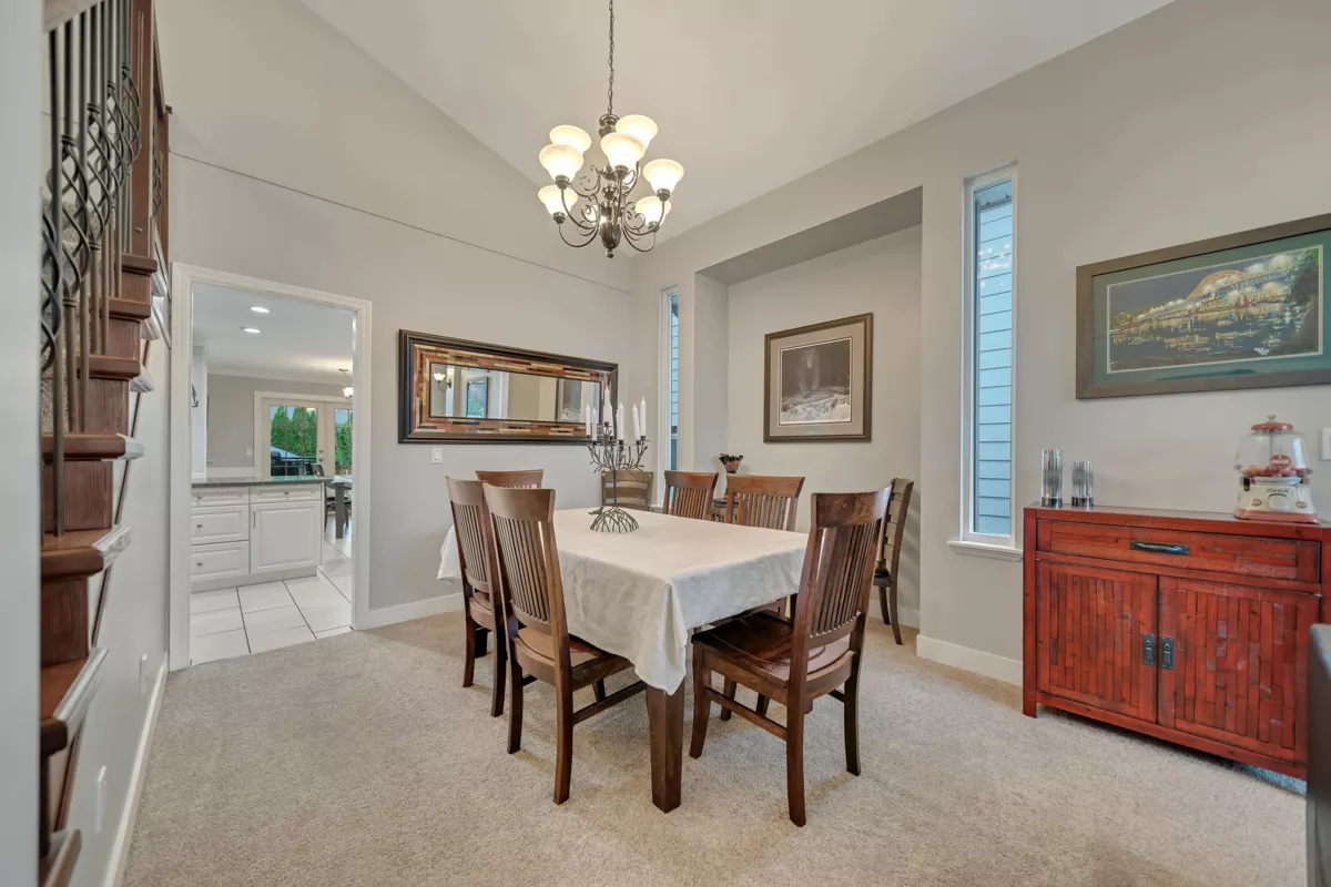 Breakfast Nook Photo of 18419 68 Avenue, Surrey, BC