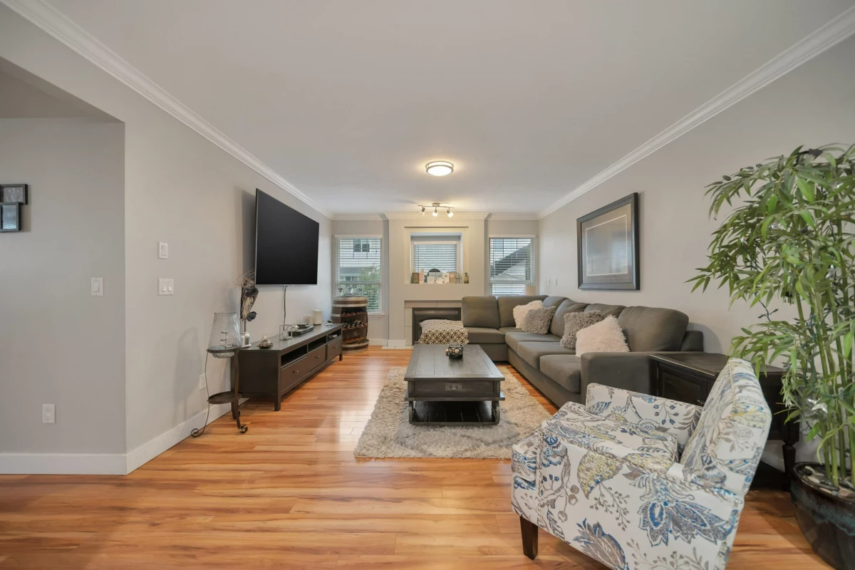 Living Room Photo of 18419 68 Avenue, Surrey, BC
