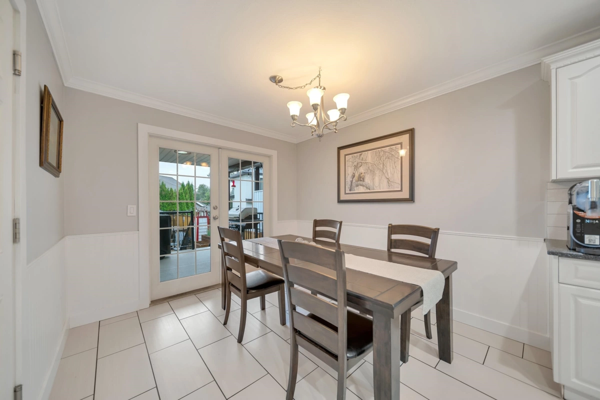 Primary Bedroom Photo of 18419 68 Avenue, Surrey, BC