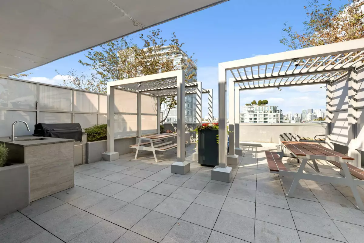 Backyard Photo of 711 108 E 1st Avenue, Vancouver, BC