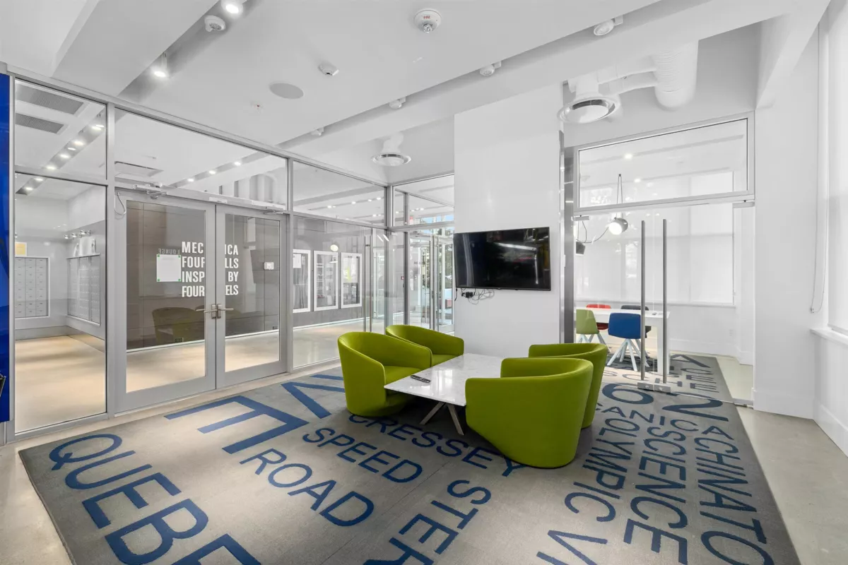 Hot Tub / Spa Photo of 711 108 E 1st Avenue, Vancouver, BC