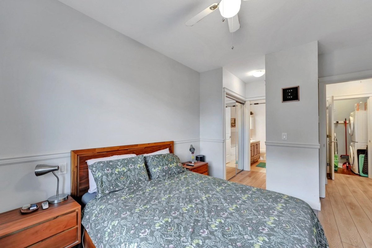 Entry Foyer Photo of 411 12525 190a Street, Pitt Meadows, BC