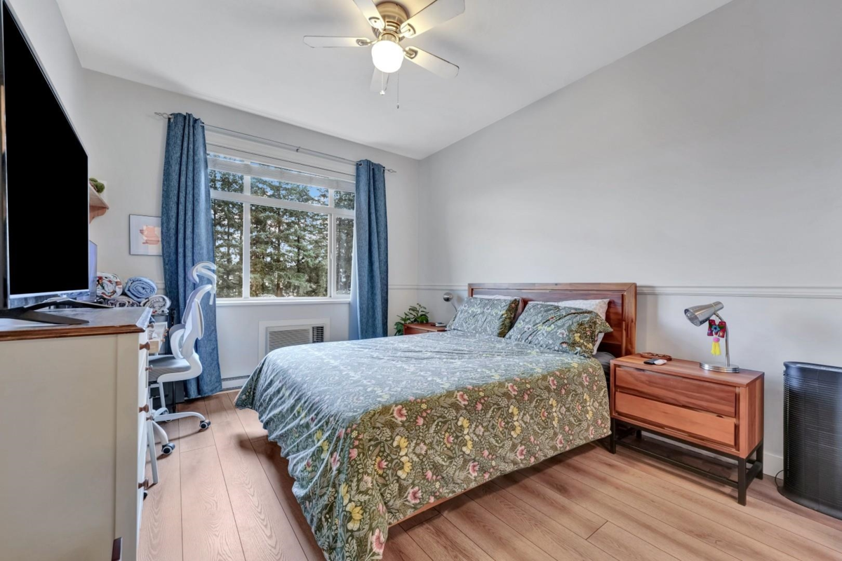 Laundry Room Photo of 411 12525 190a Street, Pitt Meadows, BC