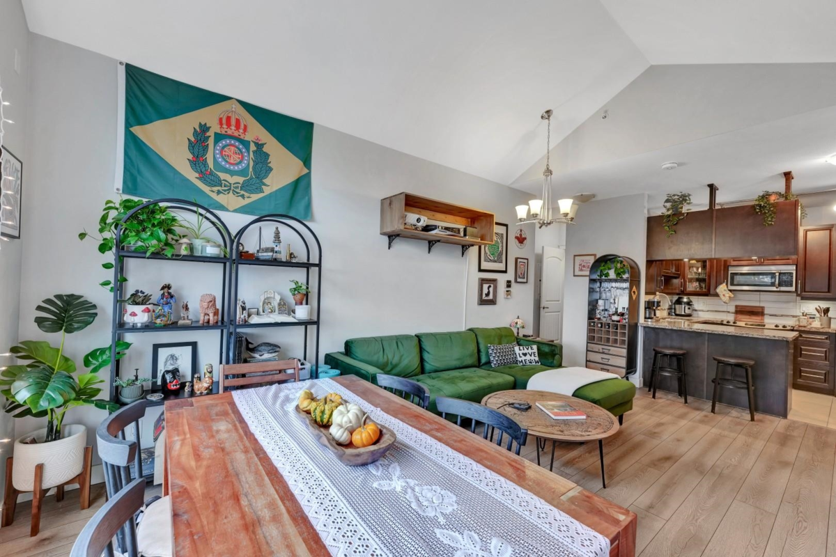 Primary Bedroom Photo of 411 12525 190a Street, Pitt Meadows, BC