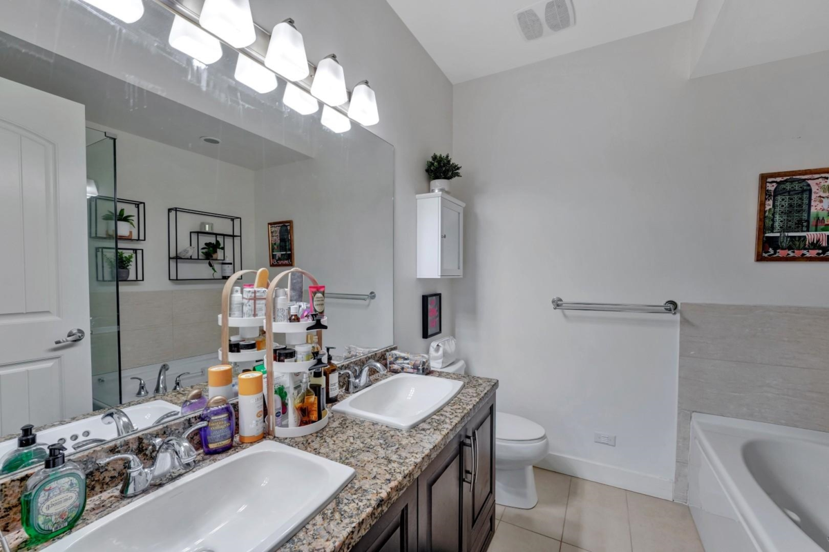 Staircase Photo of 411 12525 190a Street, Pitt Meadows, BC