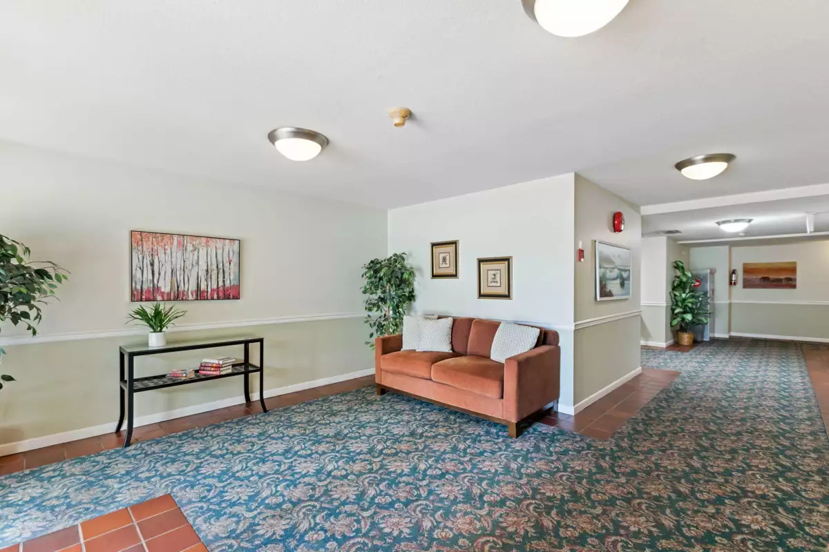 Backyard Photo of 301 1378 George Street, White Rock, BC