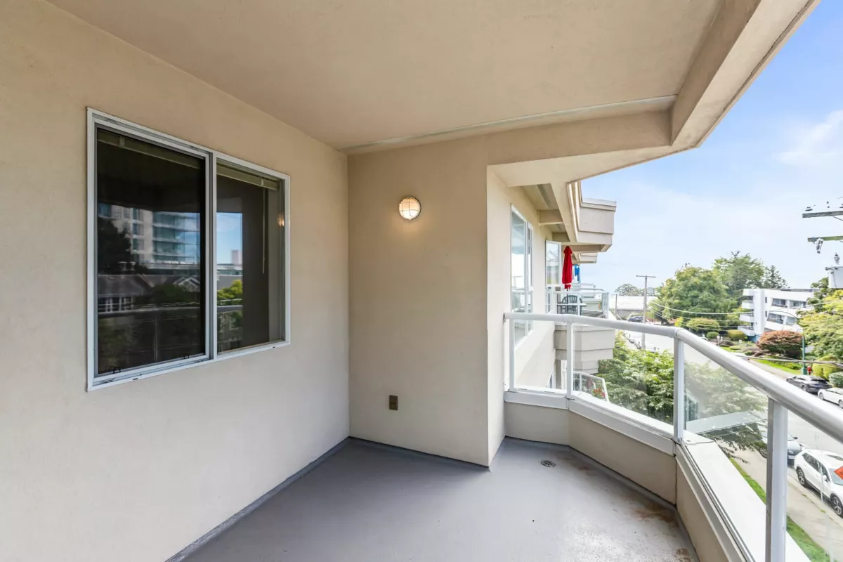 Bedroom 3 Photo of 301 1378 George Street, White Rock, BC