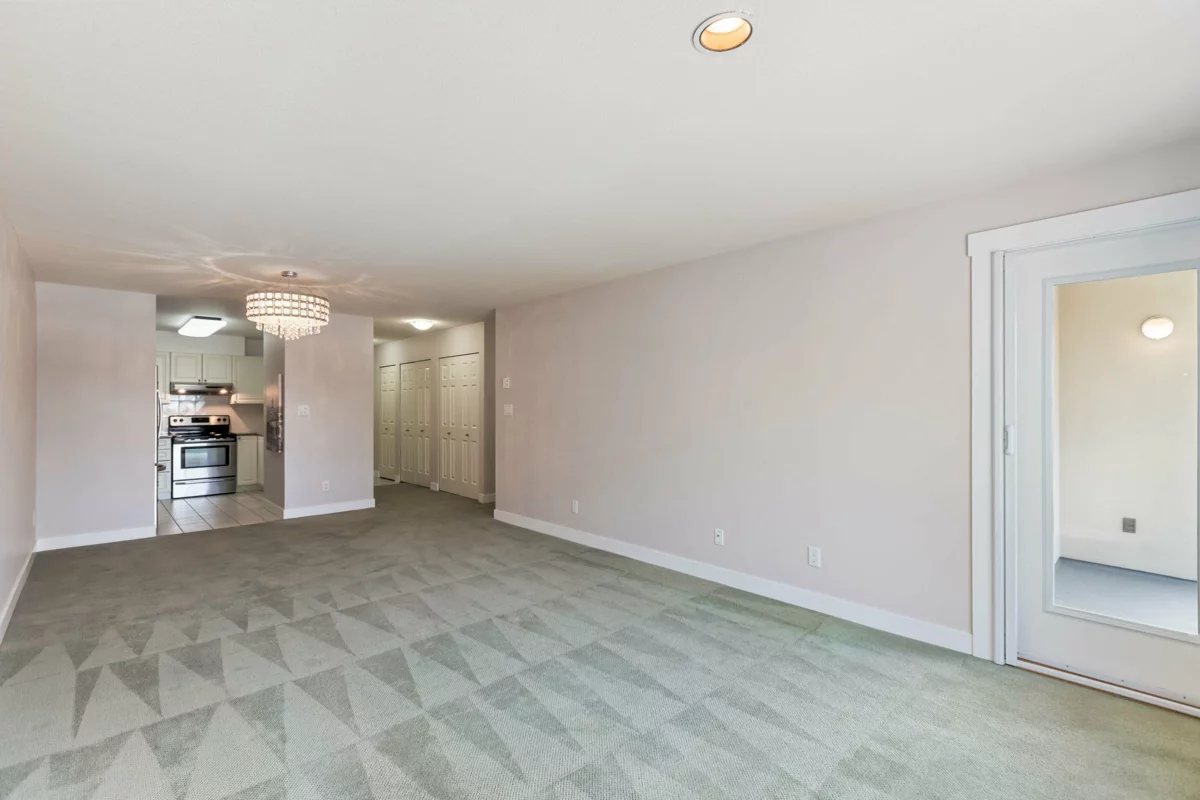 Breakfast Nook Photo of 301 1378 George Street, White Rock, BC