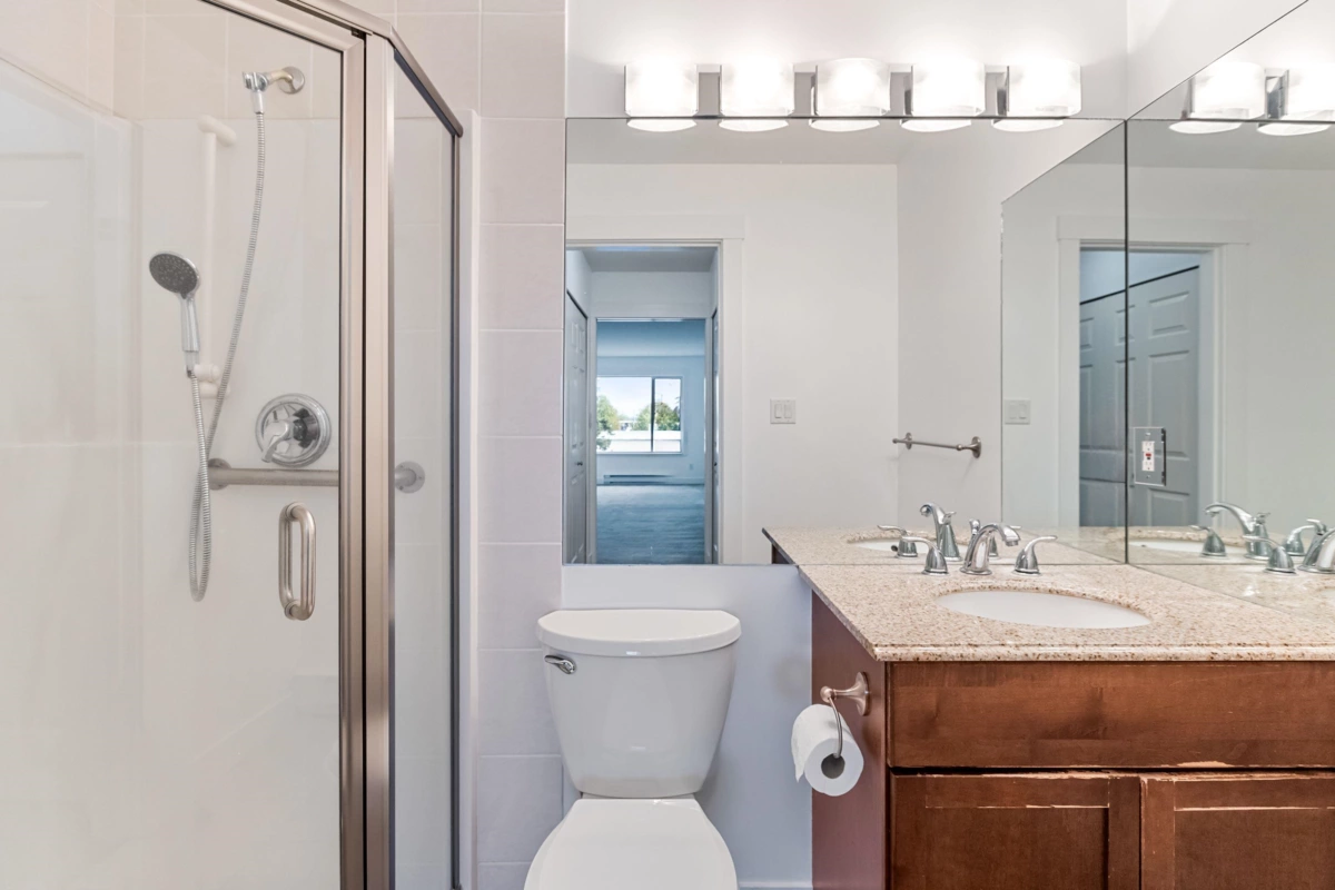 Powder Room Photo of 301 1378 George Street, White Rock, BC