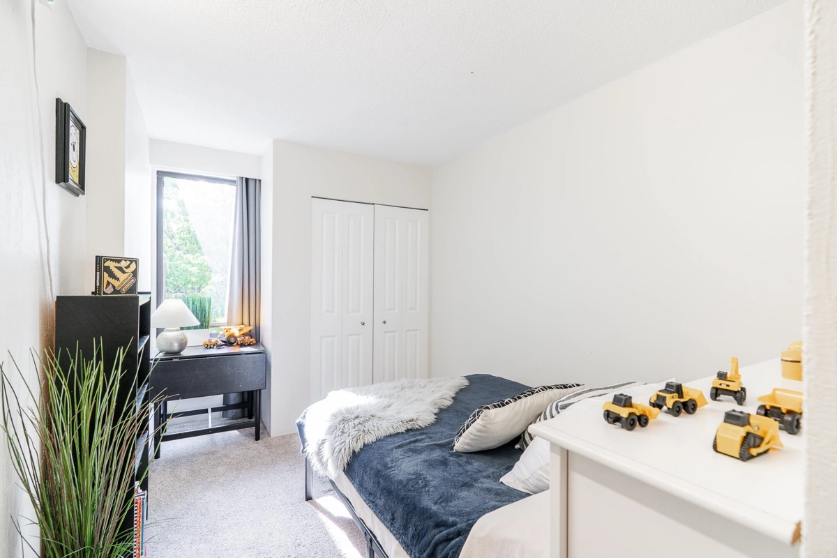 Kitchen Island Photo of 41 10200 4th Avenue, Richmond, BC