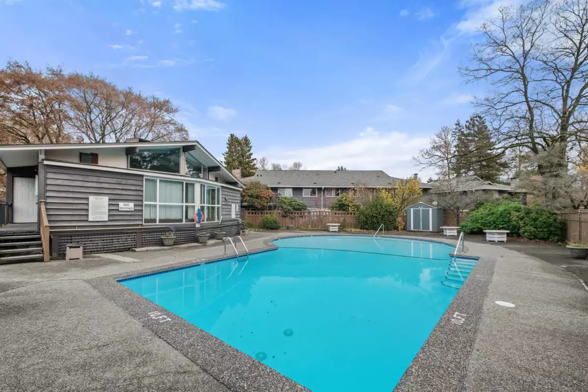 Bedroom 3 Photo of 609 555 W 28th Street, North Vancouver, BC