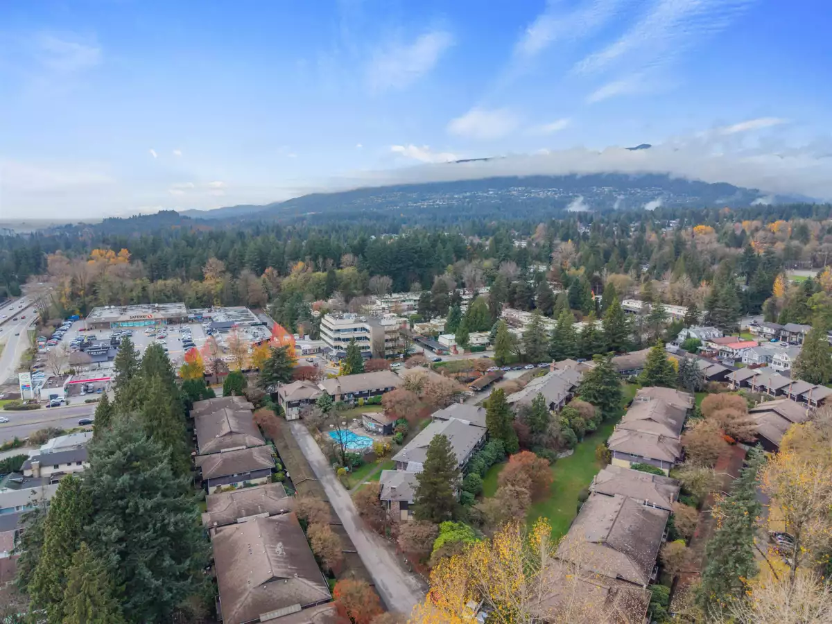 Loft / Bonus Room Photo of 609 555 W 28th Street, North Vancouver, BC