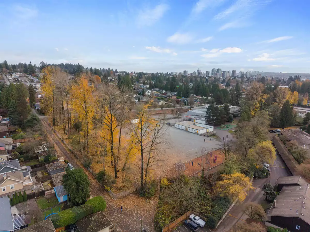Powder Room Photo of 609 555 W 28th Street, North Vancouver, BC