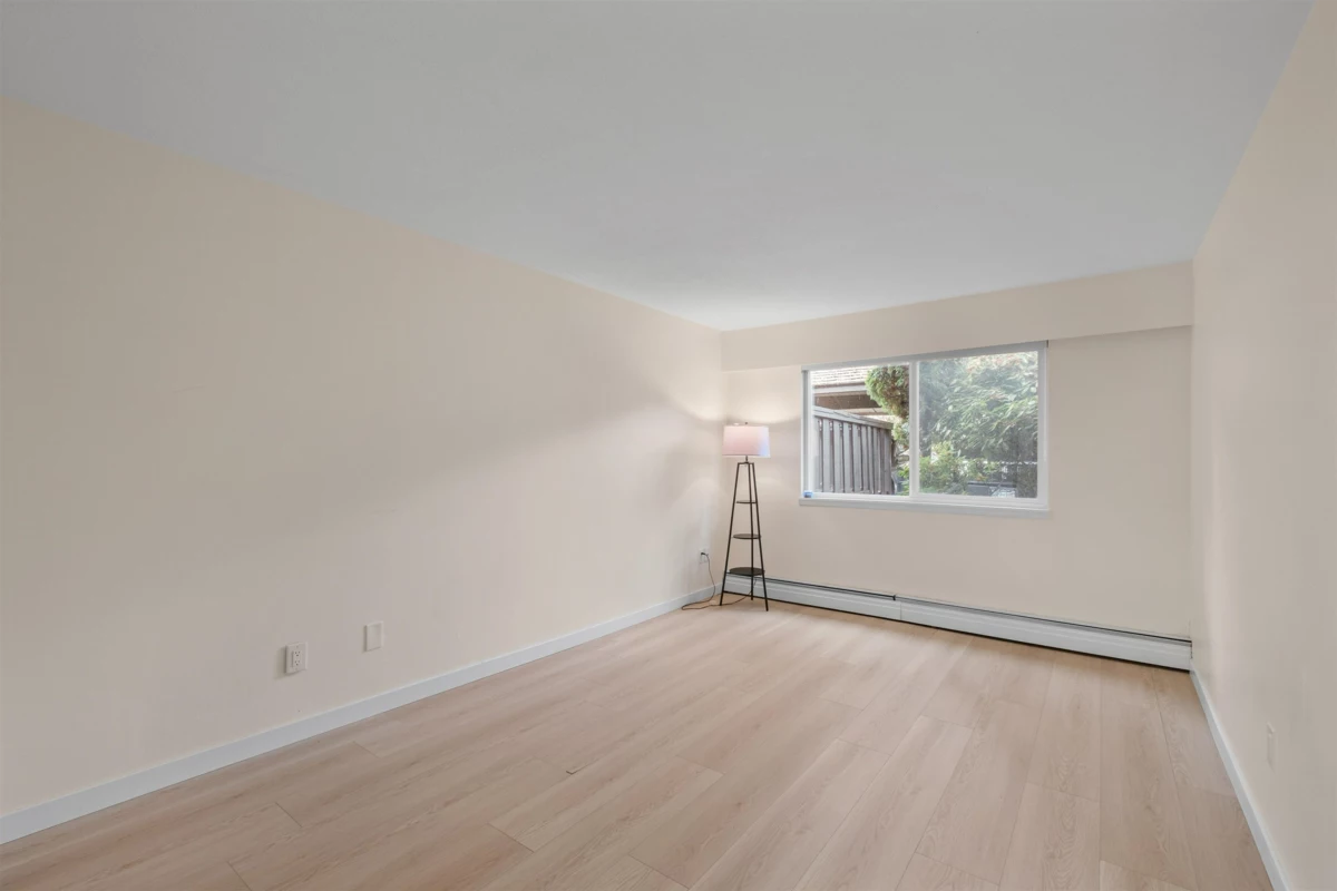 Primary Bedroom Photo of 609 555 W 28th Street, North Vancouver, BC