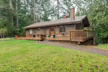 13075 Porlier Pass Road, Galiano Island, BC, Galiano Island — 4 bed single family residence for sale