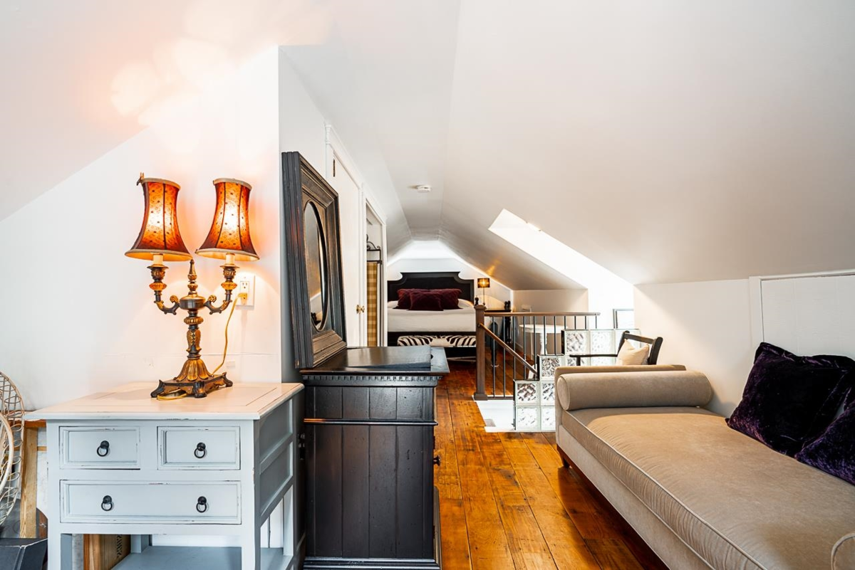 Backyard Photo of 2725 Gordon Avenue, Surrey, BC