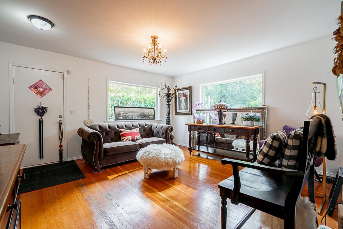 Pantry Photo of 2725 Gordon Avenue, Surrey, BC