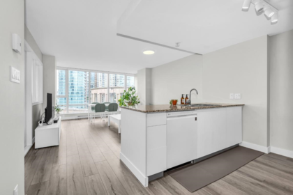 1805 788 Hamilton Street, Vancouver, BC