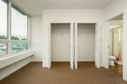 Walk-In Closet Photo of 210 9278 120, Surrey, BC