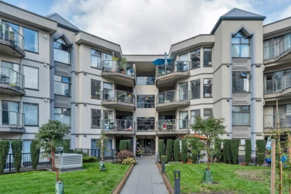 208 2968 Burlington Drive, Coquitlam, BC, Coquitlam — Apartment/Condo for sale