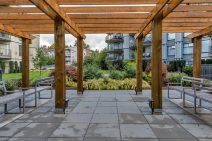 208 2968 Burlington Drive, Coquitlam, BC, Coquitlam — Apartment/Condo for sale