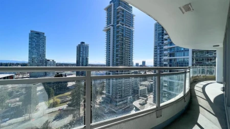 2205 13303 Central Avenue, Surrey, BC, Surrey — Apartment/Condo for sale