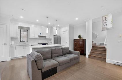 5685 Killarney Street, Vancouver, BC, Vancouver — Townhouse for sale