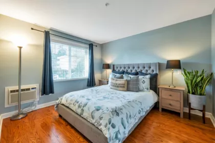 206 15357 Roper Avenue, White Rock, BC, White Rock — Apartment/Condo for sale