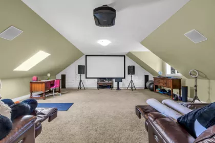 Loft / Bonus Room Photo of 17377 28a Avenue, Surrey, BC