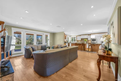 Pantry Photo of 17377 28a Avenue, Surrey, BC
