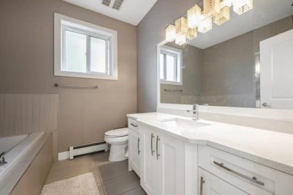 Entry Foyer Photo of 5930 128 Street, Surrey, BC