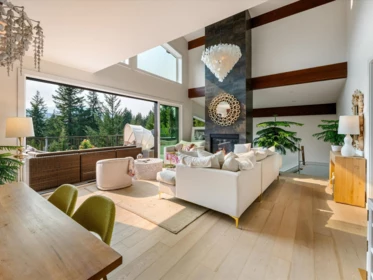 9331 Emerald Drive, Whistler, BC, Whistler — Single Family Residence for sale