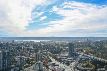 3905 3833 Evergreen Place, Burnaby, BC