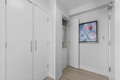 Entry Foyer Photo of 1902 989 Beatty Street, Vancouver, BC