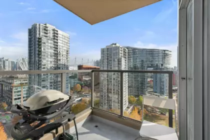 1902 989 Beatty Street, Vancouver, BC, Yaletown — 2 bed apartment/condo for sale