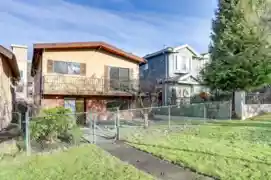 2579 E Pender Street, Vancouver, BC