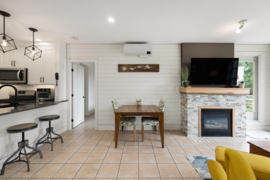 219 3629 Deercrest Drive, North Vancouver, BC