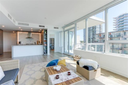 407 1441 Johnston Road, White Rock, BC