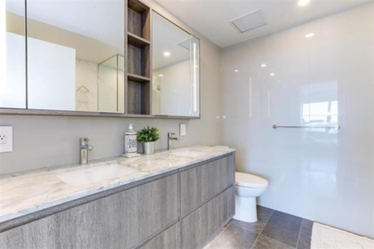 Kitchen Island Photo of 407 1441 Johnston Road, White Rock, BC