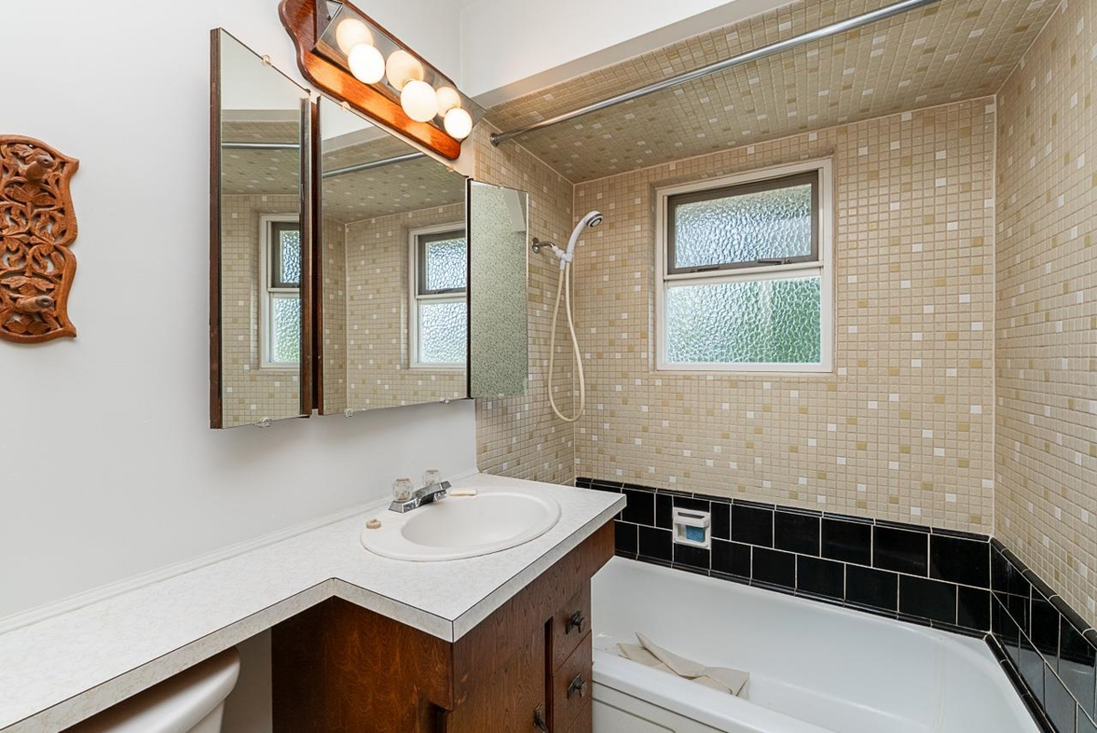 Bedroom 4 Photo of 614 Chapman Avenue, Coquitlam, BC