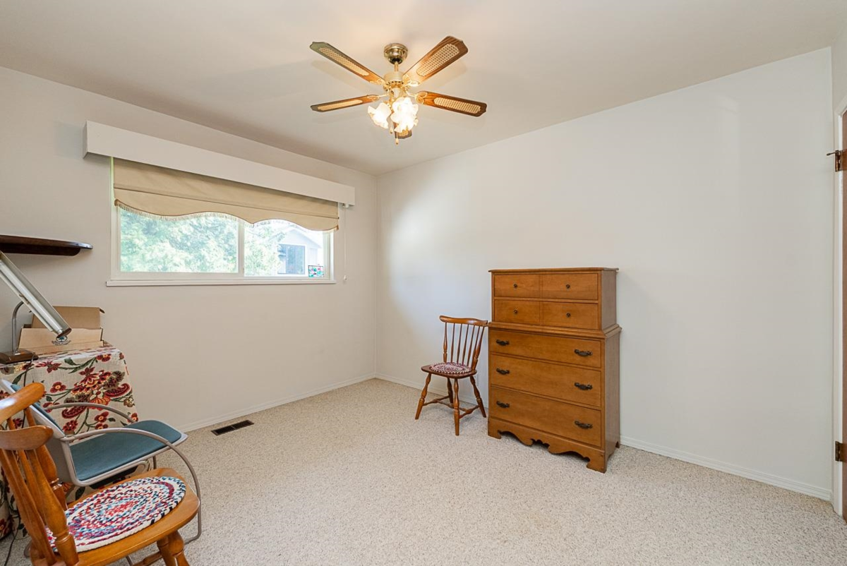 Guest Bathroom Photo of 614 Chapman Avenue, Coquitlam, BC