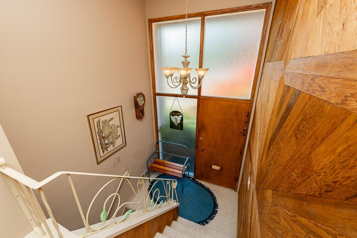 Kitchen Island Photo of 614 Chapman Avenue, Coquitlam, BC
