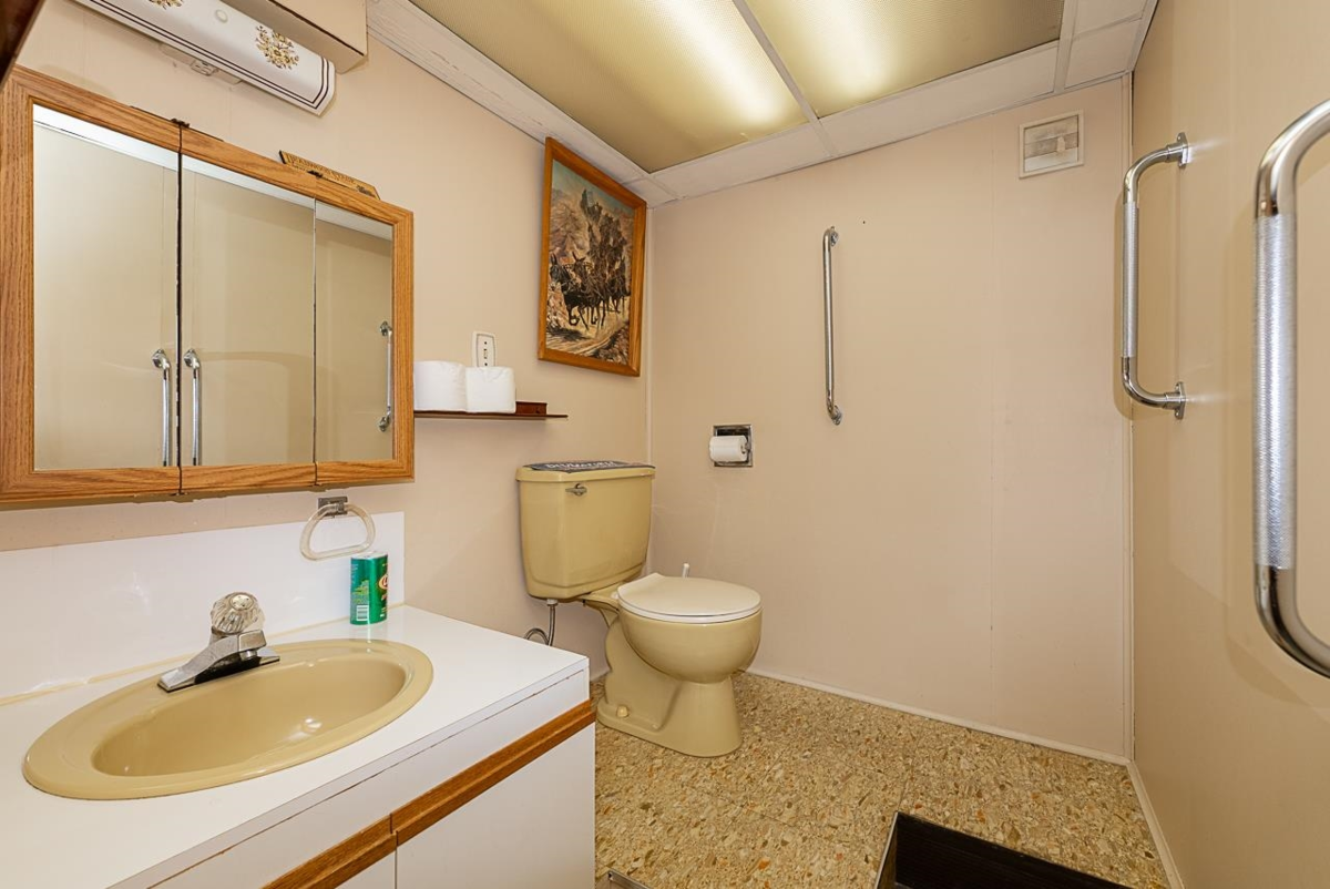 Mudroom Photo of 614 Chapman Avenue, Coquitlam, BC