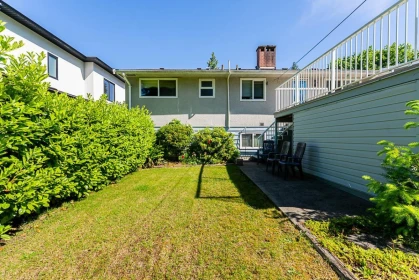 Garden / Landscaping Photo of 614 Chapman Avenue, Coquitlam, BC