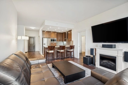 707 1415 Parkway Boulevard, Coquitlam, BC