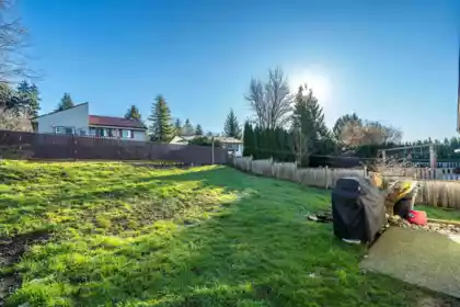 Backyard Photo of 7902 Heron Street, Mission, BC