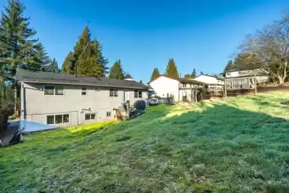 Front Yard Photo of 7902 Heron Street, Mission, BC