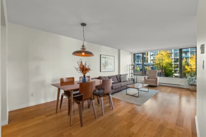 301 2201 Pine Street, Vancouver, BC