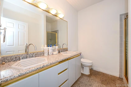 Powder Room Photo of 7251 Ash Street, Richmond, BC