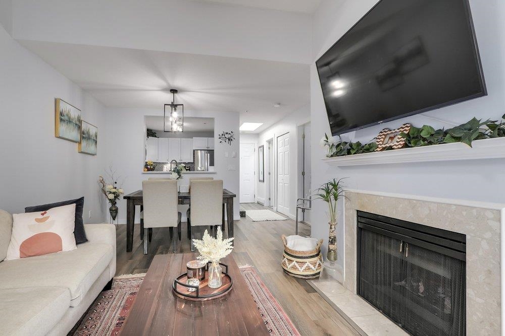 Breakfast Nook Photo of 412 2960 Princess Crescent, Coquitlam, BC